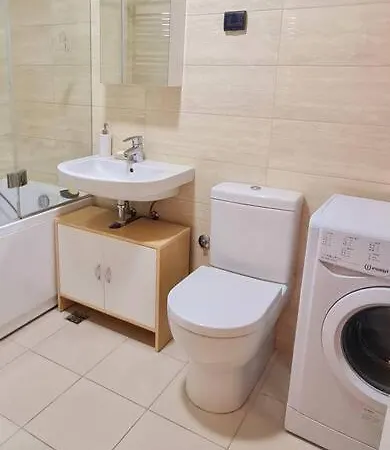 Apartment Stylish New Parking 5e Per Day